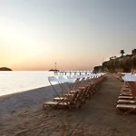 Xanadu Island Hotel